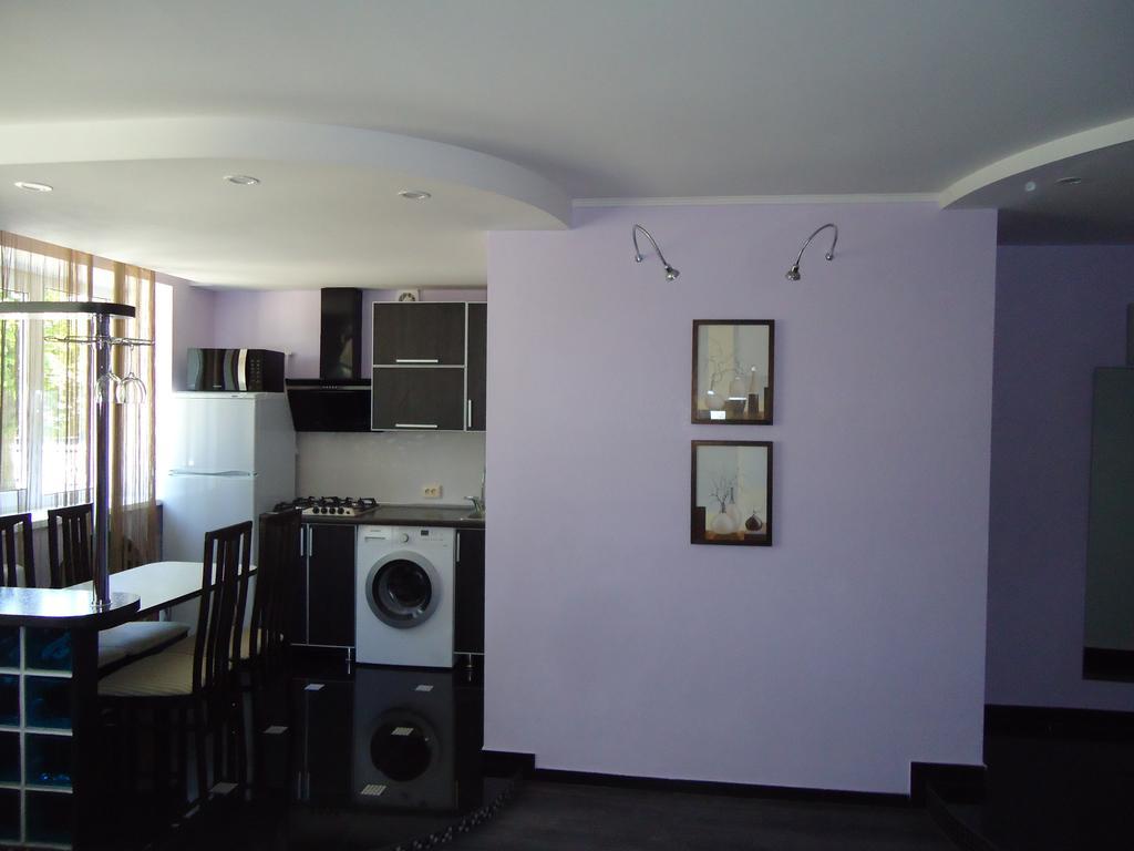 Apartment On Sovetskaya 103 Babrujsk Exteriör bild